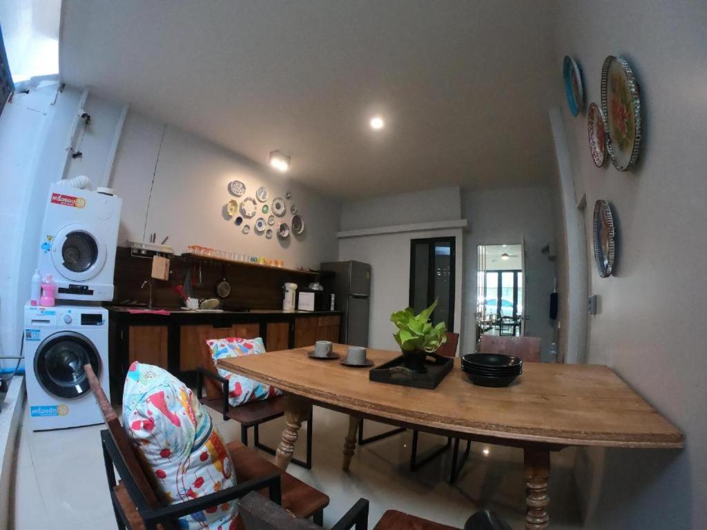 Baannaisoihome Chiang Mai Exterior foto